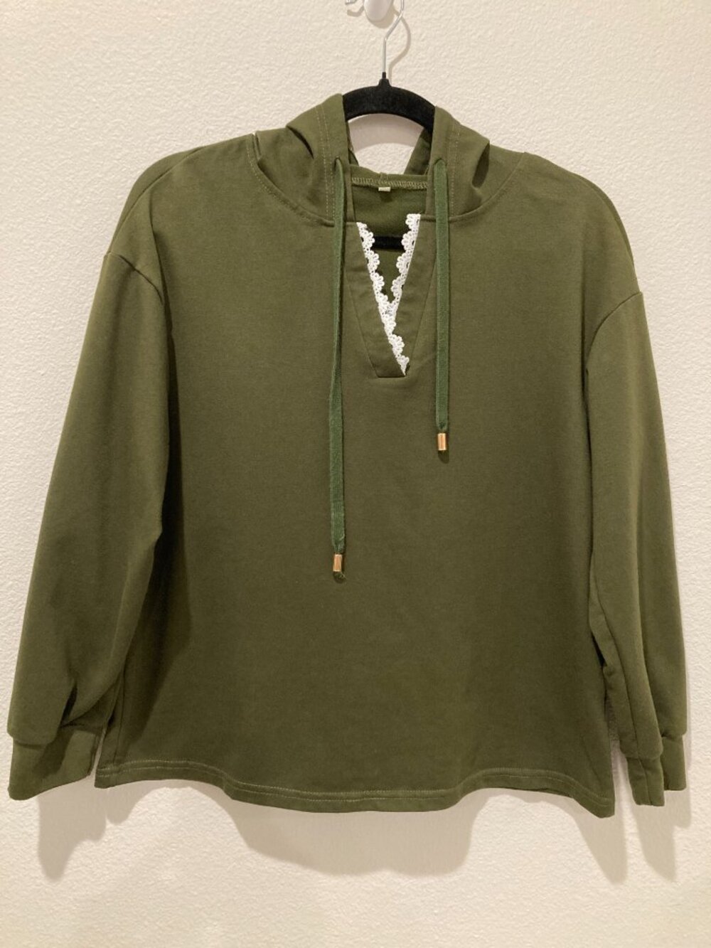 Time and Tru Olive Green Lace Trim Split V Neck Hoodie S